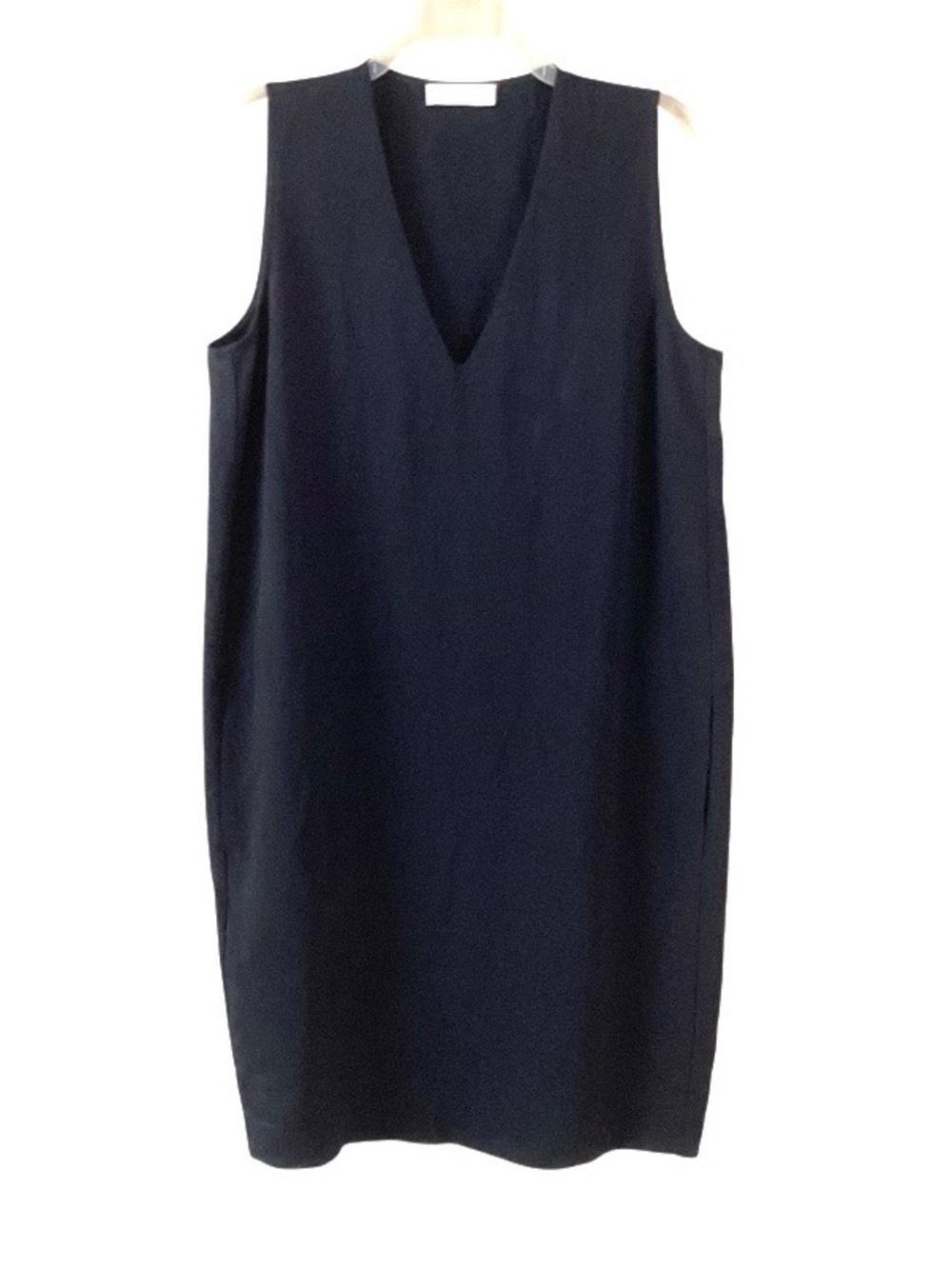 Everlane Black V-Neck Sleeveless Shift Dress 10